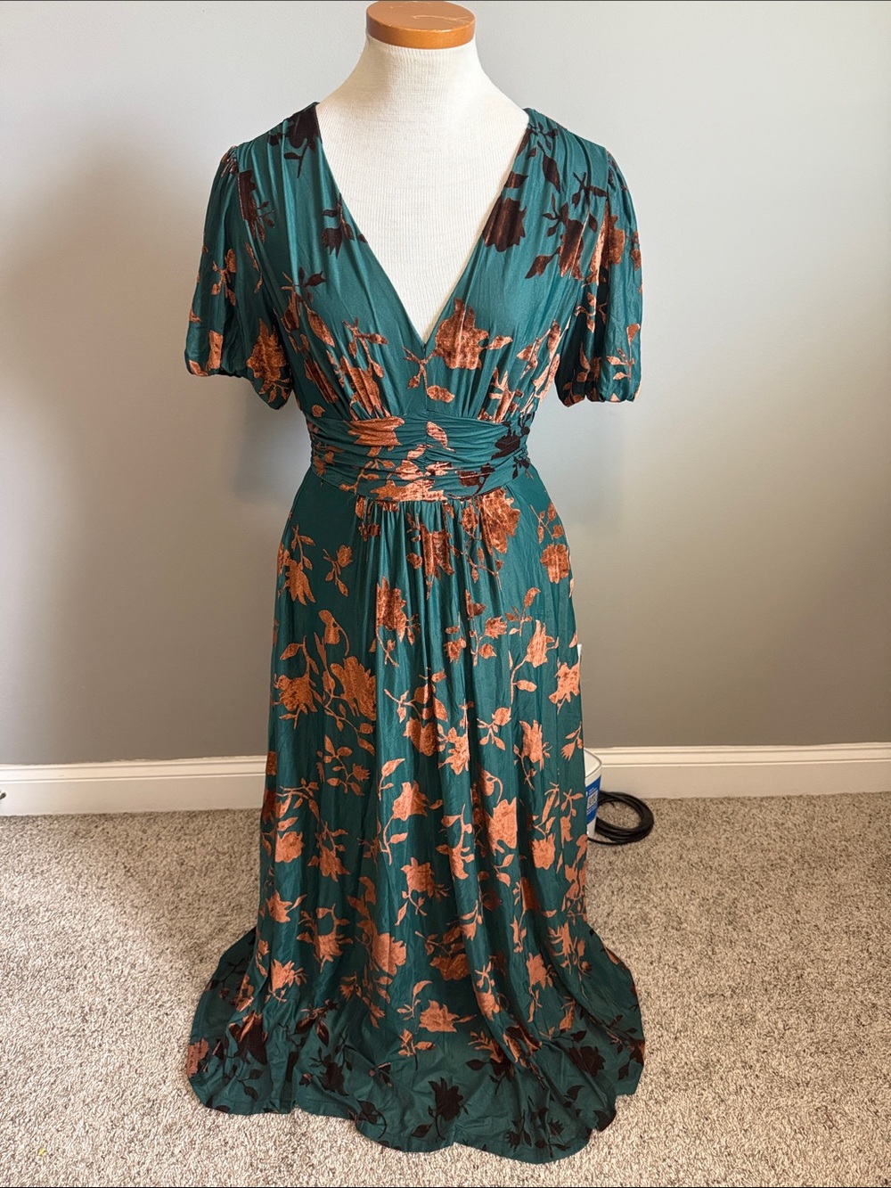 NWT!! Baltic Born - Leslie Velvet Maxi Dress | Bronze + Jade - Size Medium - Picture 4 of 11